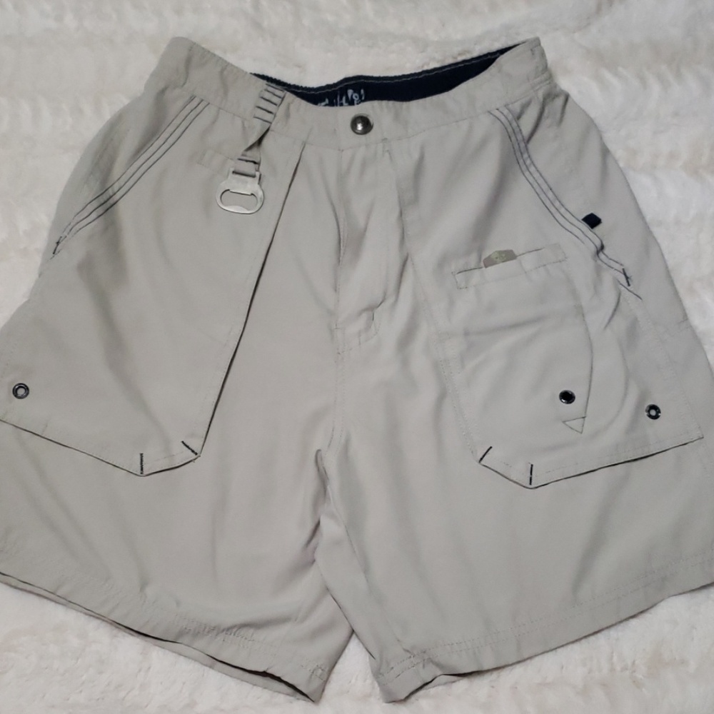 Salt Life sportsman boating cargo shorts euc